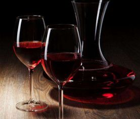 進(jìn)口紅酒與國(guó)產(chǎn)紅酒啥不同？快看看吧，下次別再喝錯(cuò)了